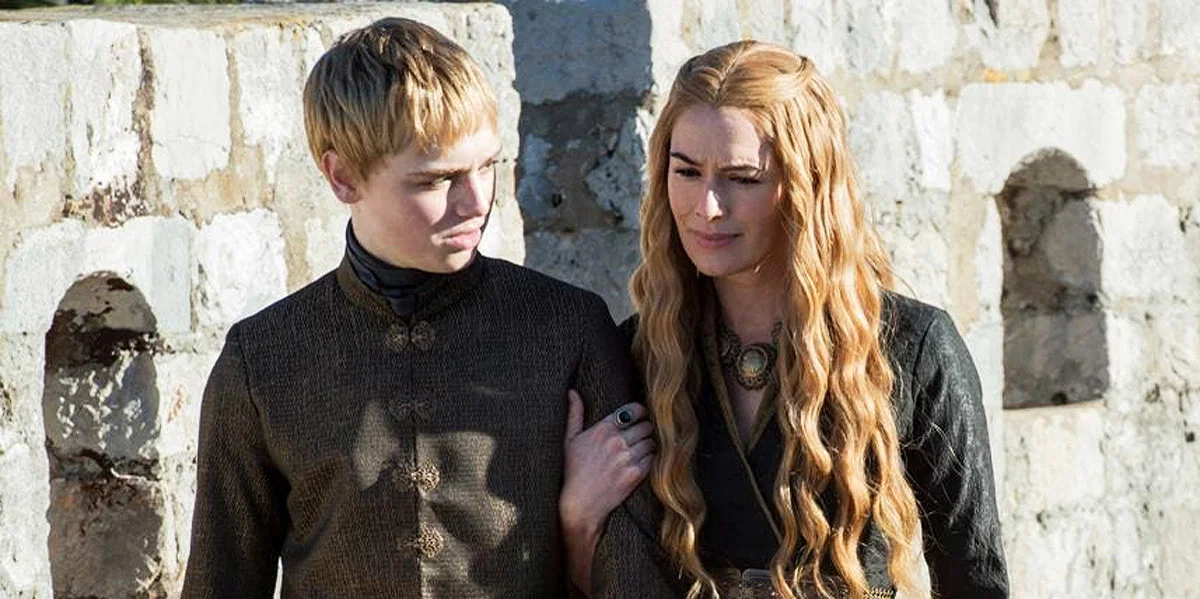 Top 10 Most Gullible Game of Thrones Characters, Ranked 80 dean-charles chapman and lena headey game of thrones