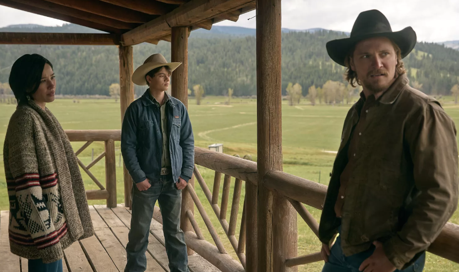 “He screwed the viewers”: Taylor Sheridan is Getting No Love from Yellowstone Fans as Final Season Photo Hints the Worst Fate for Kevin Costner After His Angry Exit