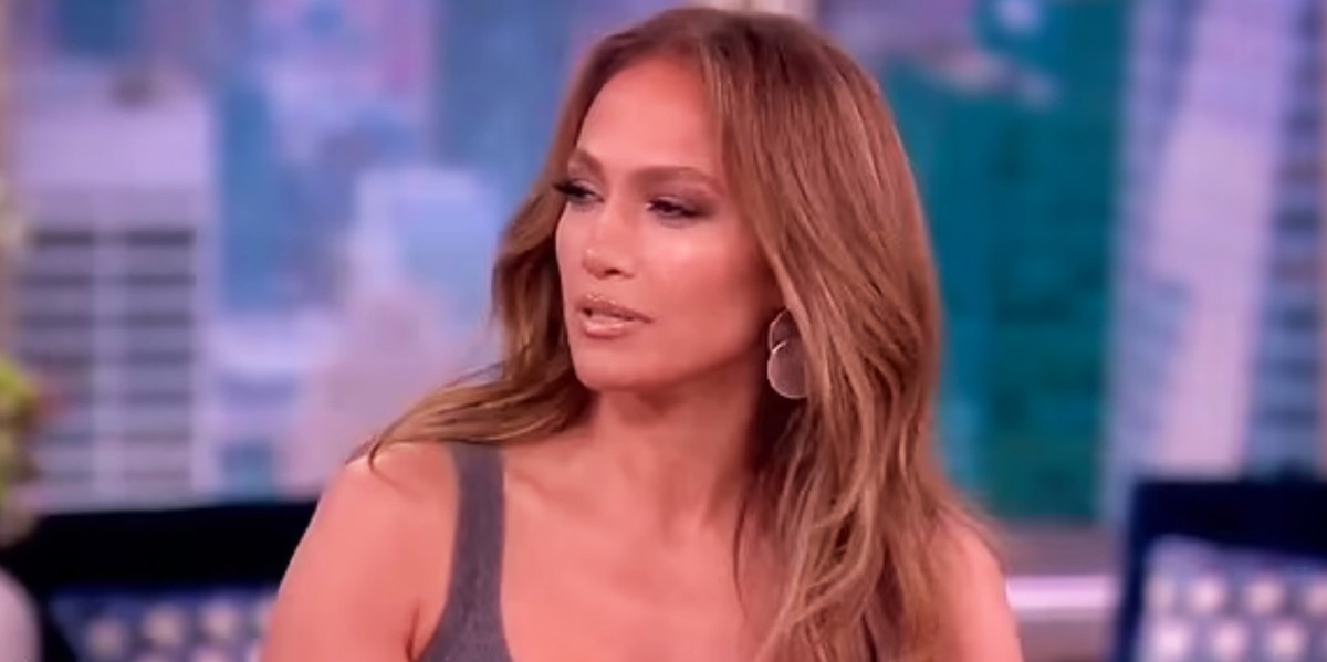 “Do you think Katie is coming?”: Jennifer Lopez Was Convinced Katie Holmes Had Left Tom Cruise at the Altar When She Left Everyone Uncomfortable With Her Absence