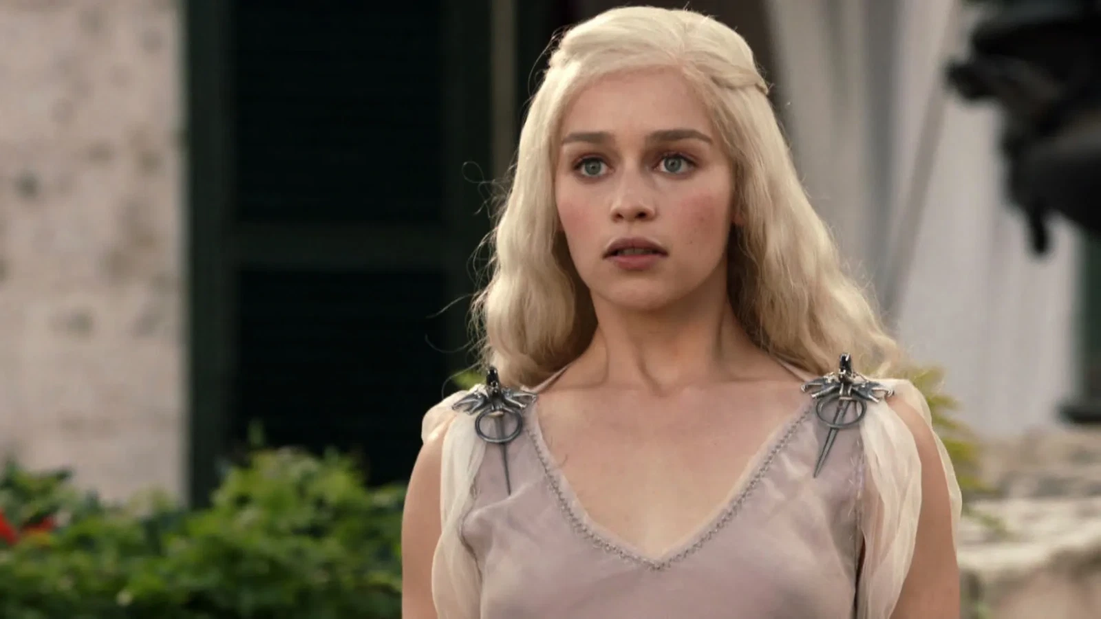 “That’s how I earned my living”: Emilia Clarke Making Millions from Game of Thrones Doesn’t Come Close to How Series Literally Changed the Life of a Real-Life Adult Star