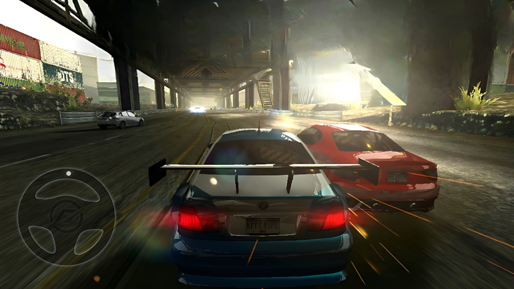 Cars are racing in Need for Speed Most Wanted.