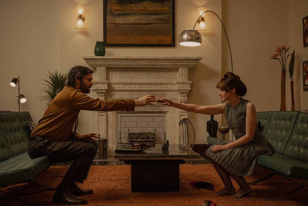 L-R Jim Sturgess as Alan Marchand and Julia Garner as Terry Gionoffrio in Apartment 7A