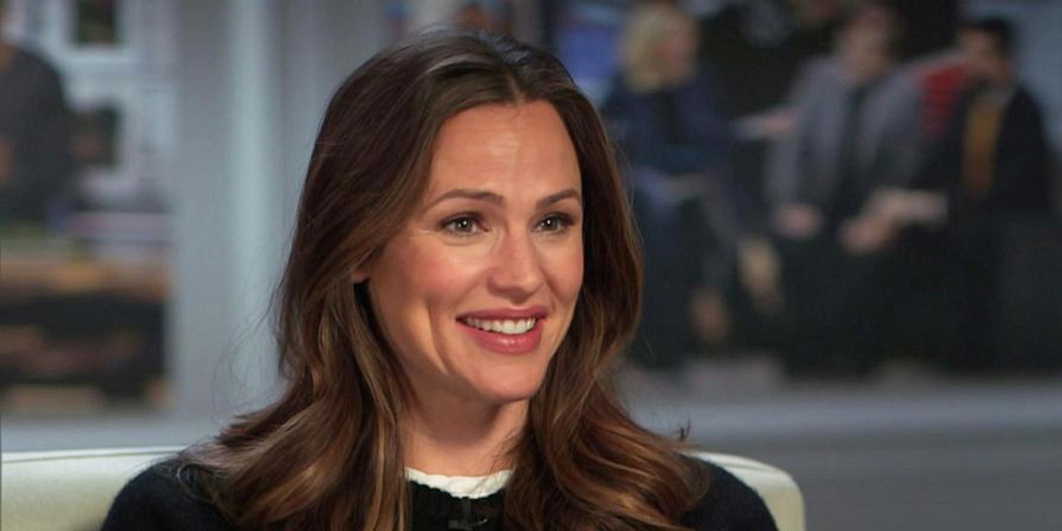 Jennifer Garner is Putting Her Relationship With John Miller at Risk for Ben Affleck During His Divorce Battle With Jennifer Lopez (Report)