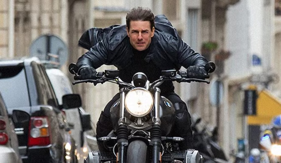 “That’s what I want for my birthday”: Tom Cruise’s Birthday Wish Settles the Debate Between His Ethan Hunt and Matt Damon’s Jason Bourne, Just Ask Doug Liman