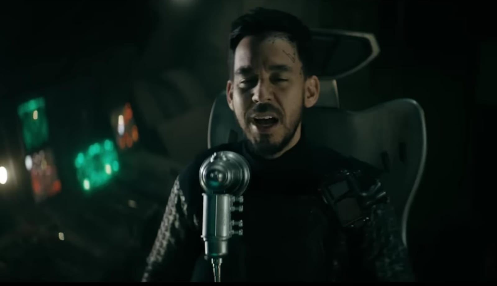 “We start having a picnic on their stage”: Mike Shinoda Recalls How Linkin Park Pulled Some Strings to Mega-Troll Metallica