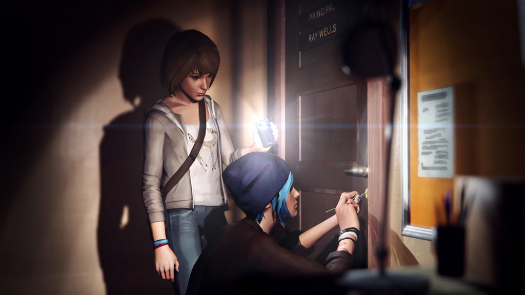 Characters are trying to open a door in Life is Strange.