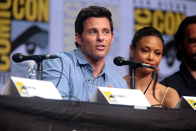 James Marsden speaking at the 2017 San Diego Comic Con International