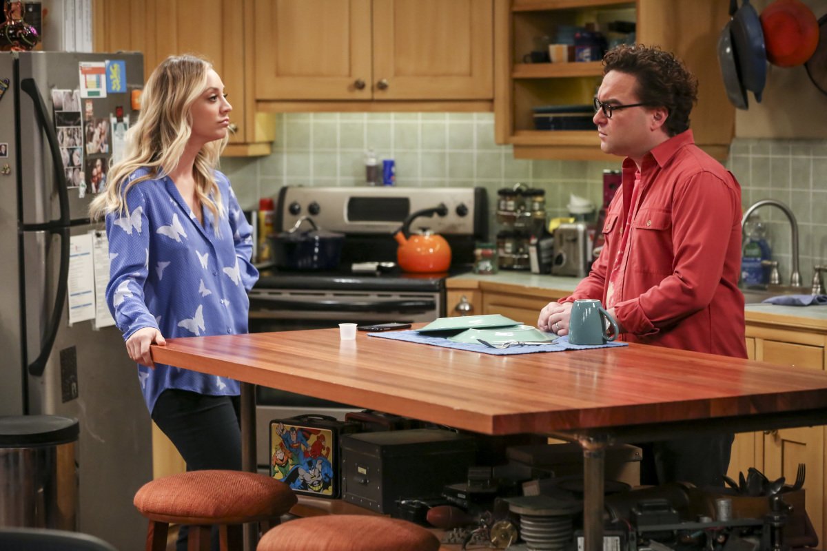 “I’ll just take off all my clothes”: The Big Bang Theory’s Greatest Bro Moment Was When Kaley Cuoco Offered to be Naked But the Gang Didn’t Care