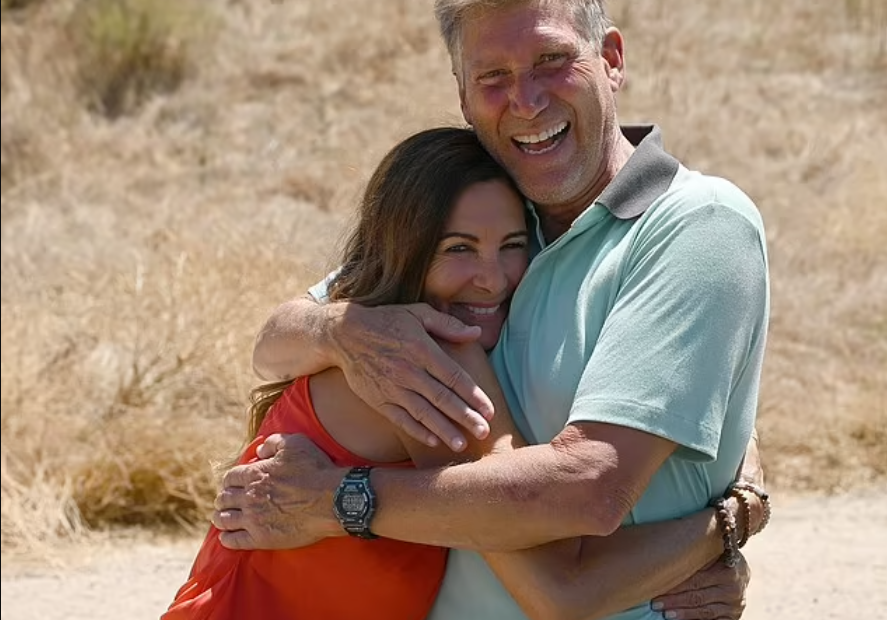 Gerry Turner and Leslie Fhima in The Golden Bachelor