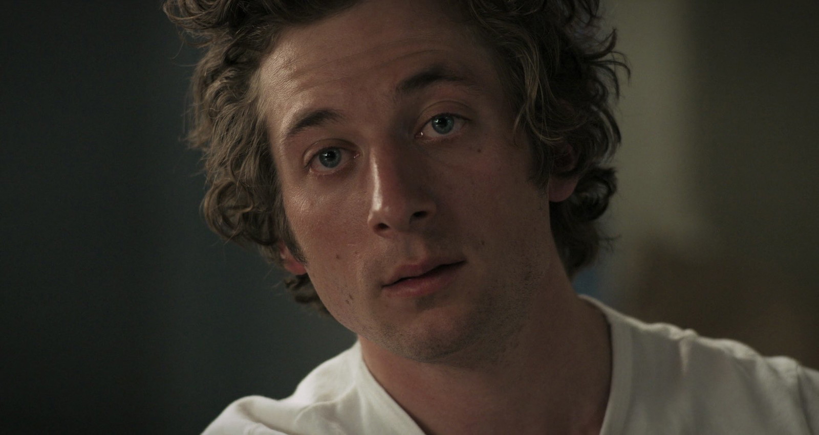 “It happens sometimes”: Emmys 2024 Winner Ebon Moss-Bachrach May Have Exposed Jeremy Allen White’s Most Frustrating Acting Habit