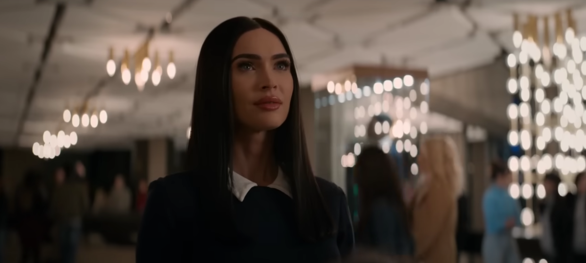 “WTF is wrong with her leg?”: Megan Fox’s Washboard Abs Make Her Brutally Gorgeous in New Film ‘Subservience’ But 1 Tiny Detail is True Body Horror