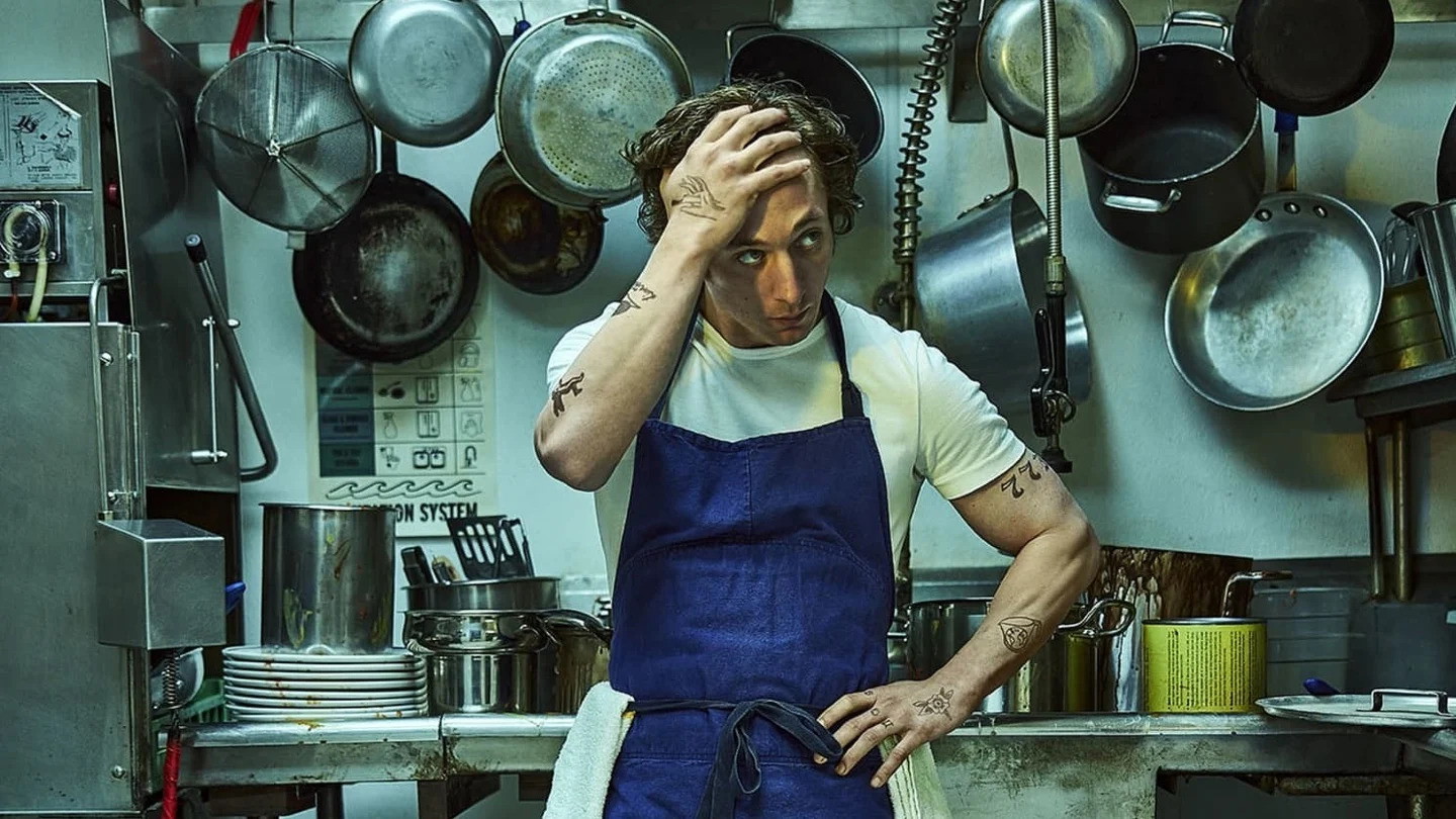 Jeremy Allen White Worked in a “Very Stressful” Open Kitchen Restaurant to Gain Experience for The Bear