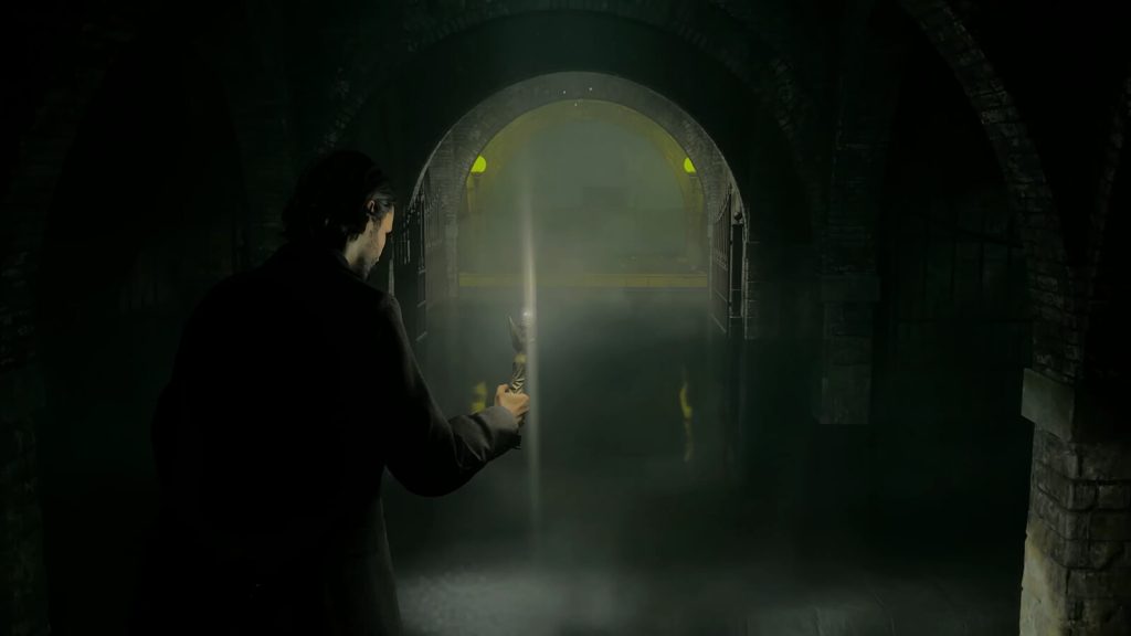 Alan Wake 2 gameplay screenshot featuring the titular character making his way through what appears to be a dungeon.