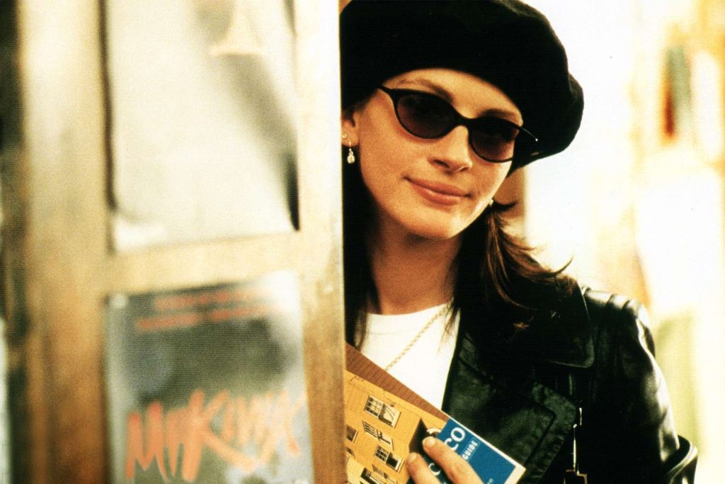 "I couldn't care less": Sandra Bullock Boldly Claimed She’d Never Face Julia Roberts’ Hollywood Fate After Her $199 Million Hit Film 5 Julia Roberts in Notting Hill | Credit: Universal Pictures