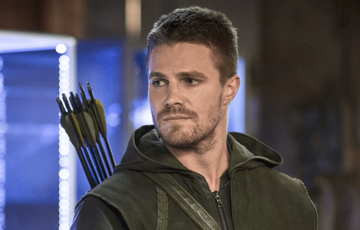 “It’s a campaign to get people talking”: Arrow Star Stephen Amell Became Real Life Oliver Queen When His Genius Plan Earned More Than $800,000 in Charities