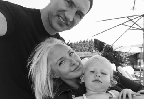 Hayden with her family | Twitter (@Hayden Panettiere)