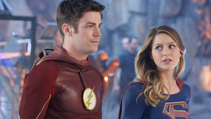 Grant Gustin’s Barry Allen with Melissa Benoist’s Kara Danvers in Supergirl | image: Warner Bros.