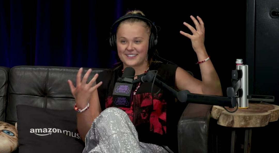 We Are All Falling For JoJo Siwa’s Crazy Marketing Trick Without Even Realizing It, Her One Statement Proves It