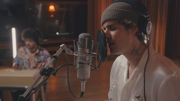 the Official Acoustic Video of Lonely by Justin Bieber and Benny Blanco