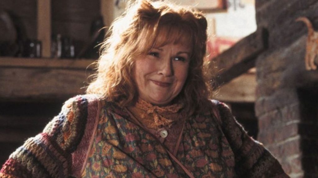 Julie Walters in Harry Potter and the Chamber of Secrets 