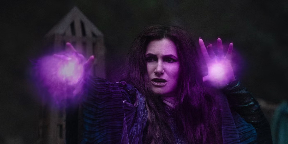 Are Marvel Fans High on Mushrooms? Elizabeth Olsen is Cool But Calling Scarlet Witch the Face of MCU is Extreme Copium