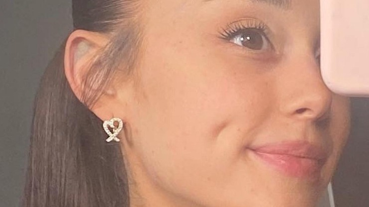 Comparing Ariana Grande’s Before and After Pictures As Star Denies Eye Lift, Nose Job, and More Crazy Rumors