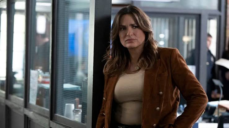 Mariska Hargitay’s Net Worth in 2024: “Law and Order” Star Boasts a Whopping Combined Net Worth With Husband Peter Hermann