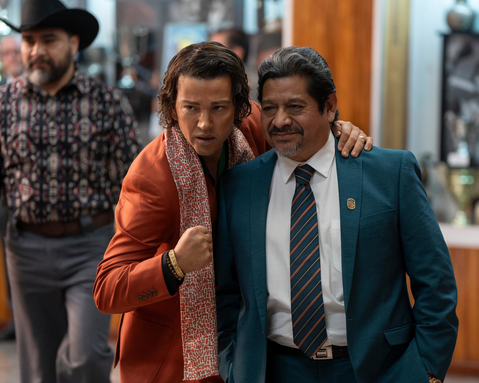 La Máquina Review — Diego Luna and Gael Garcia Bernal Fight to Save Middling Boxing Drama