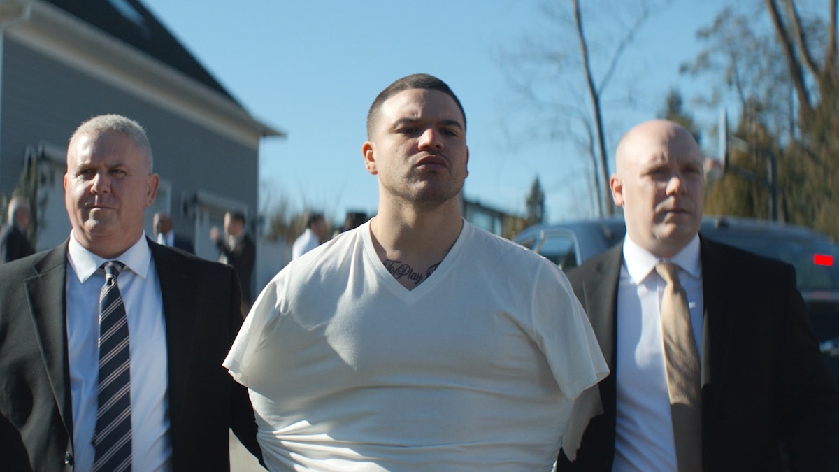 “Give this guy all the Emmys”: Fans Still Hate the Aaron Hernandez Show But the Casting For Rob Gronkowski Was Spot On