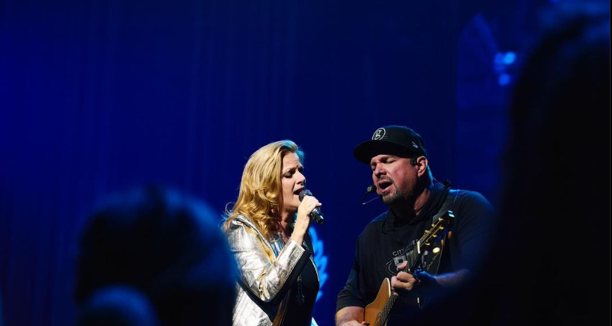 Trisha Yearwood and Garth Brooks