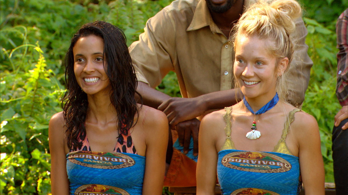 Look Away Jeff Probst: 5 Times Survivor Proved It’s Faker Than a 3 Dollar Bill