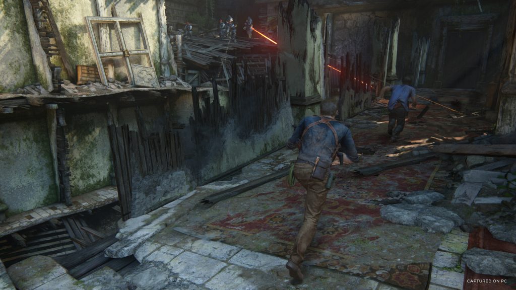 the image shows the player running in Uncharted 4: A Thief's End