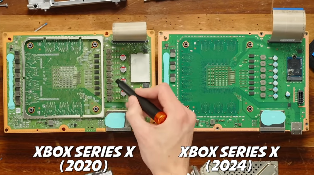 An image of the both the old and the new S0Cs in the Xbox Series X.