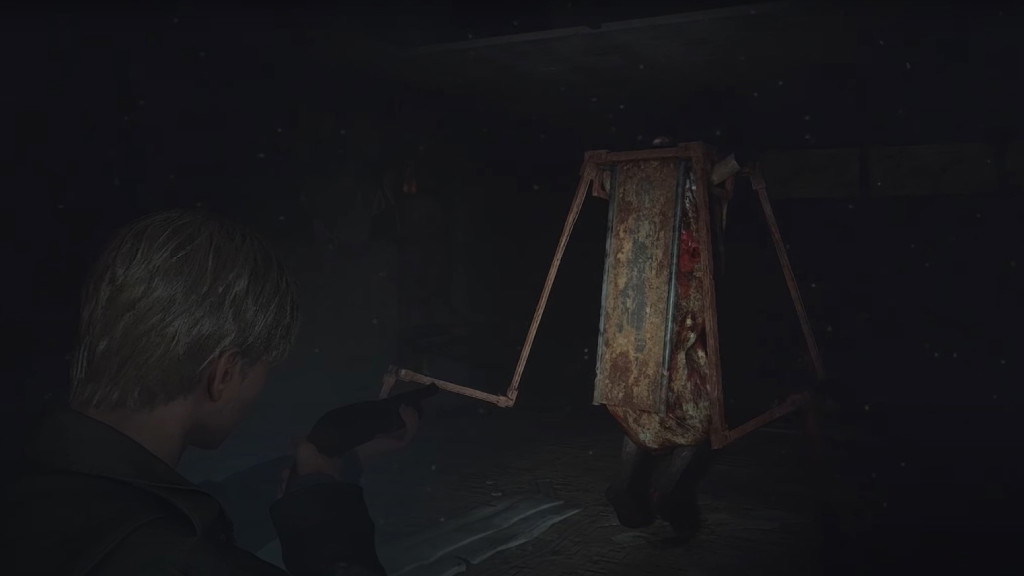 James Sunderland shoots Flesh Lip in Silent Hill 2 Remake