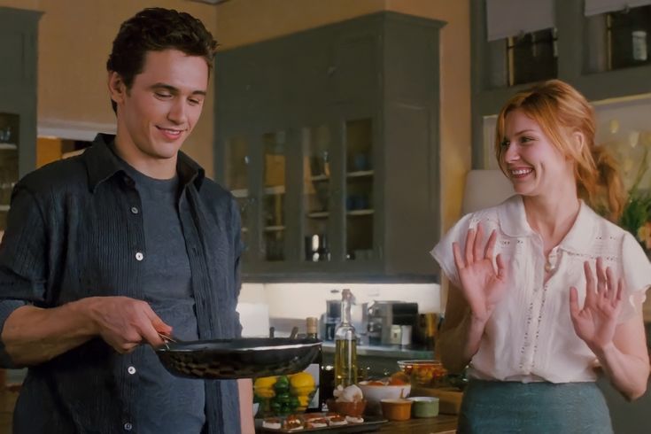 James Franco and Kirsten Dunst as Harry Osborn and Mary Jane in Spider-Man 3 