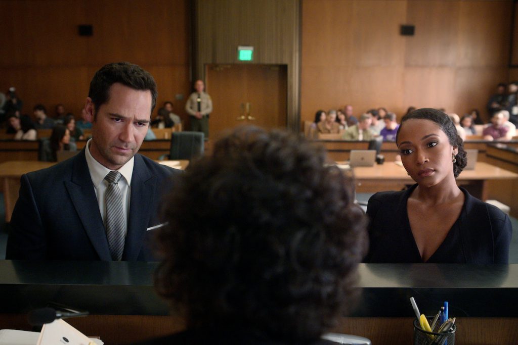 Manuel Garcia-Rulfo and Yaya DaCosta in The Lincoln Lawyer. 