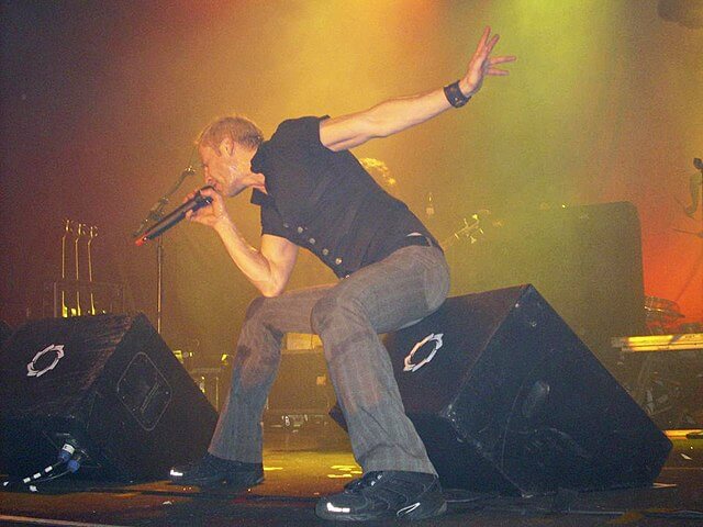 Gary Cherone. | Credits: vazzz/CCA-2.0/Wikimedia Commons.