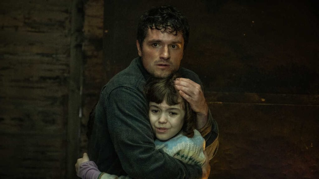 Josh Hutcherson and Piper Rubio in Five Nights at Freddy's