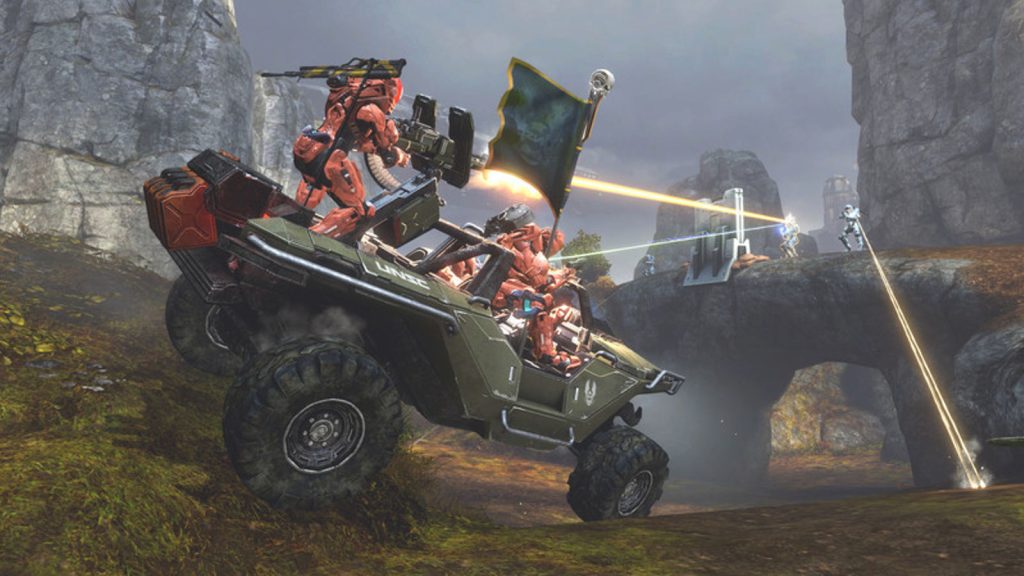 the image shows the player riding on the vehicle "Warthog" in Halo 