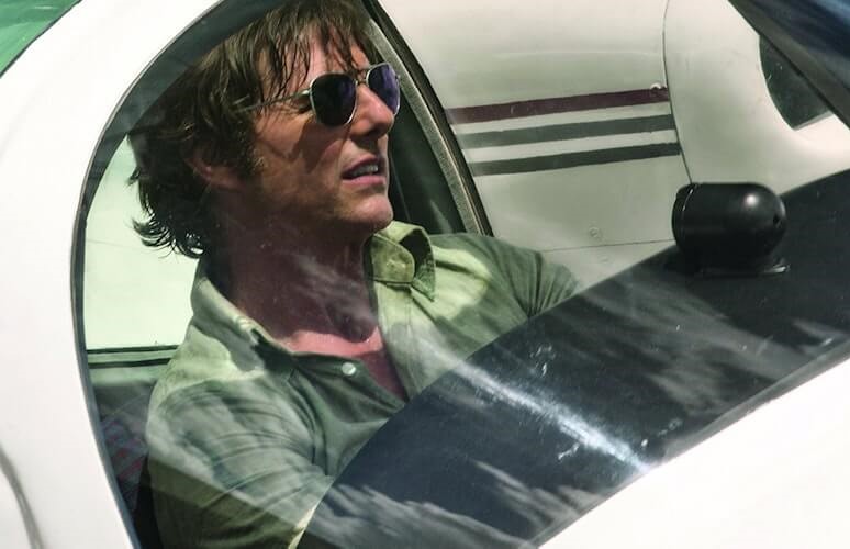 Tom Cruise in American Made (Credits: Universal Pictures)