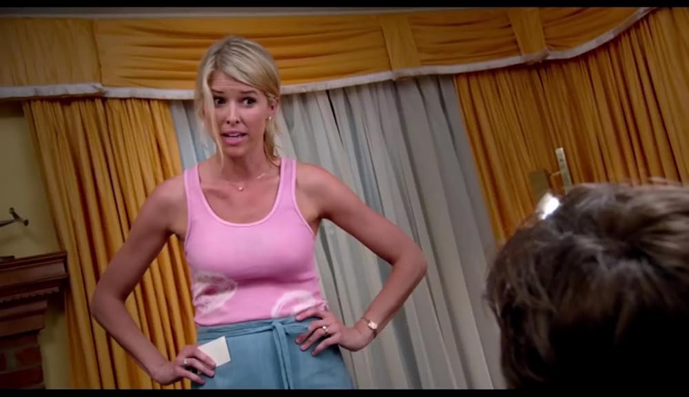 Sarah Wright in American Made