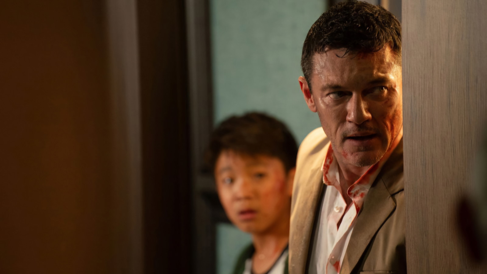 Weekend in Taipei Review — Luke Evans Stars in an Exhilarating Action Film!