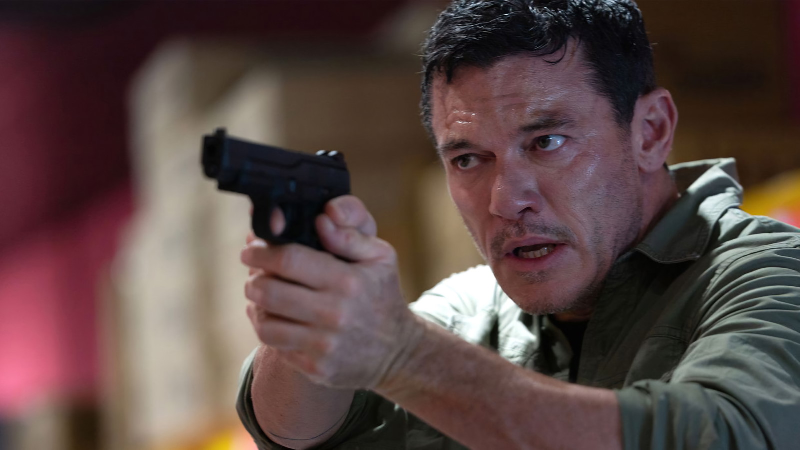 Weekend in Taipei Review — Luke Evans Stars in an Exhilarating Action Film!