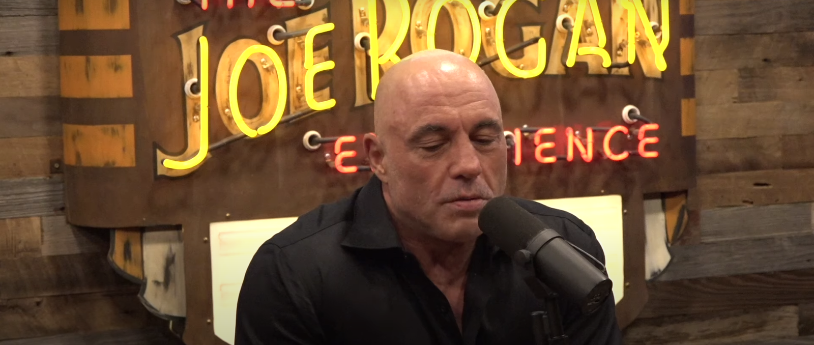 Joe Rogan Called Barack Obama the Best President, Wanted Michelle Obama To Run For Presidency: Why Did He Change His Political Beliefs and Endorse Donald Trump