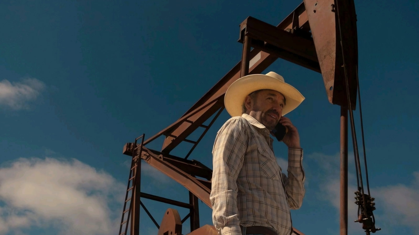 Landman Review — Billy Bob Thornton Answers the Call in Taylor Sheridan’s New Series, One of the Year’s Best!