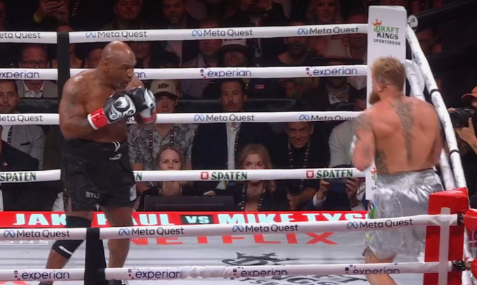 “I gotta stop or I won’t get paid”: The Exact Moment Mike Tyson Stopped to Not Knock Out Jake Paul is Proof the Fight Was Rigged as Per Fans