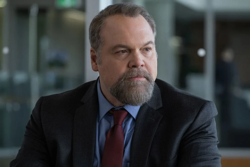 Vincent D'Onofrio as Robert Goren