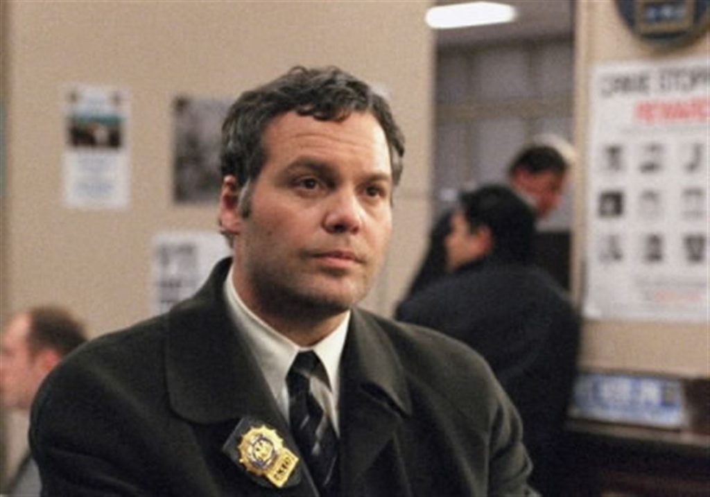 Vincent D'Onofrio as Robert Goren