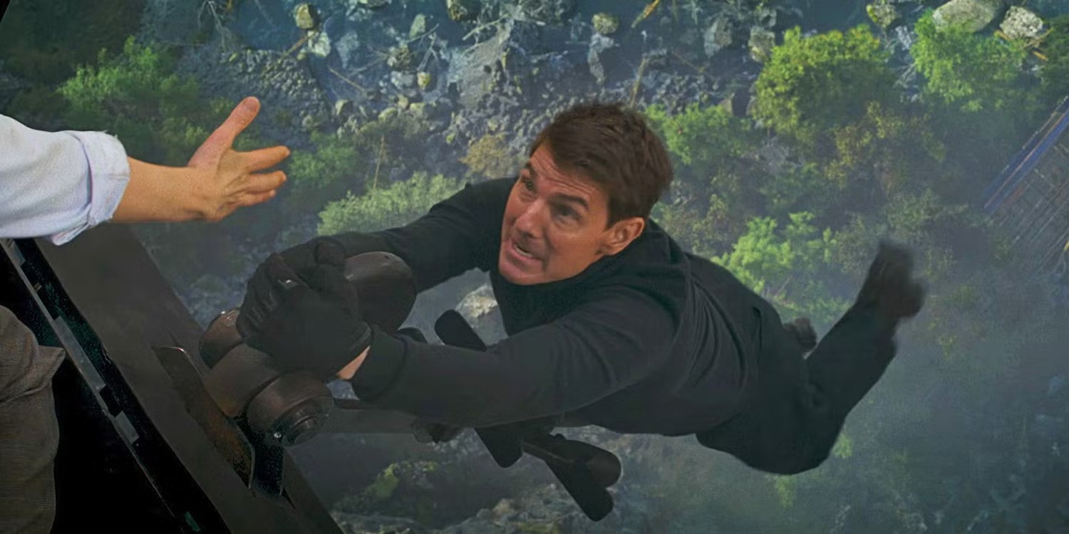 “Tom Cruise is doing a Survivor”: Jeff Probst Couldn’t Help But Notice Mission Impossible Star’s Most Daring Mid-Air Stunt Has Already Happened in Survivor