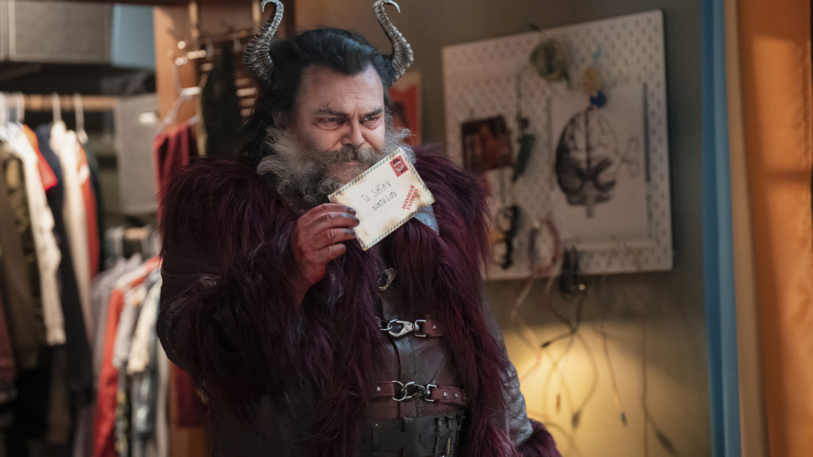 Dear Santa Review — Jack Black Stars in Farrelly Comedy That is a Holiday Misfire